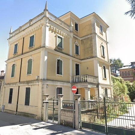 Civico 18 Bed and Breakfast Bassano del Grappa Eksteriør billede