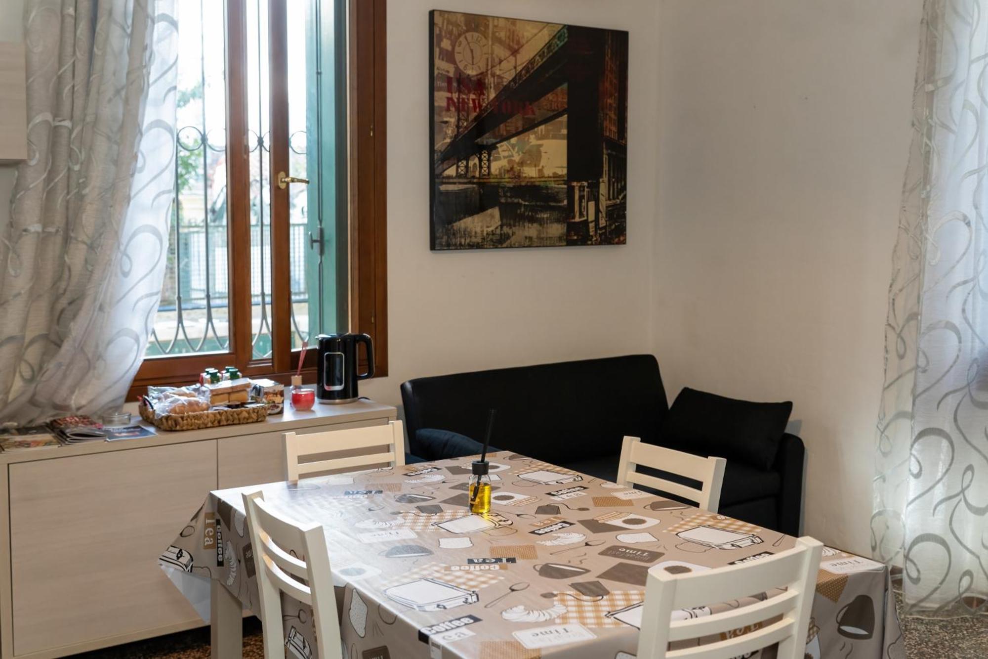 Civico 18 Bed and Breakfast Bassano del Grappa Eksteriør billede